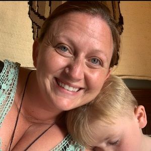 Meet your Posher, Leah